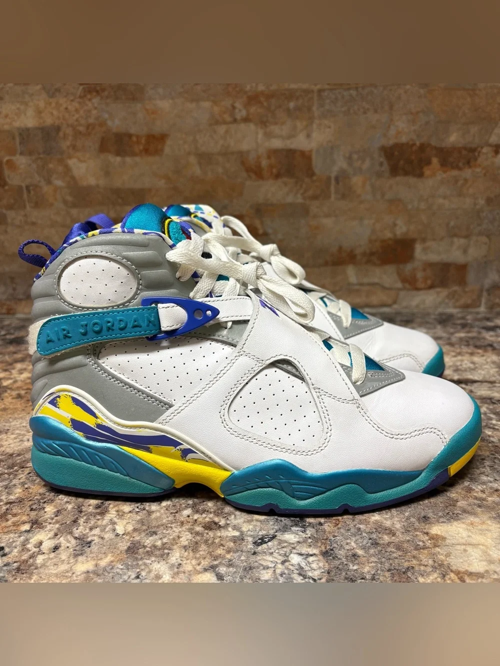 Jordan 8 Retro 2019 White Aqua CI1236-100 Women Size 9 Men’s Size 7.5